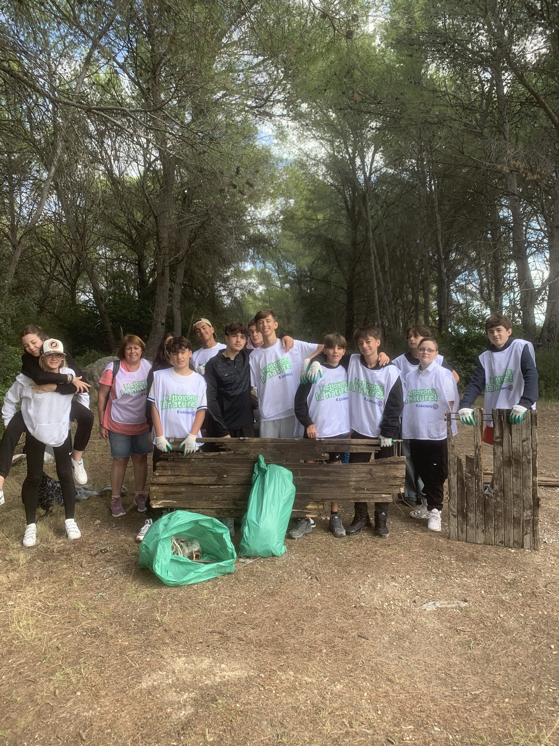 You are currently viewing Opération « Nettoyons la nature » en 3ème