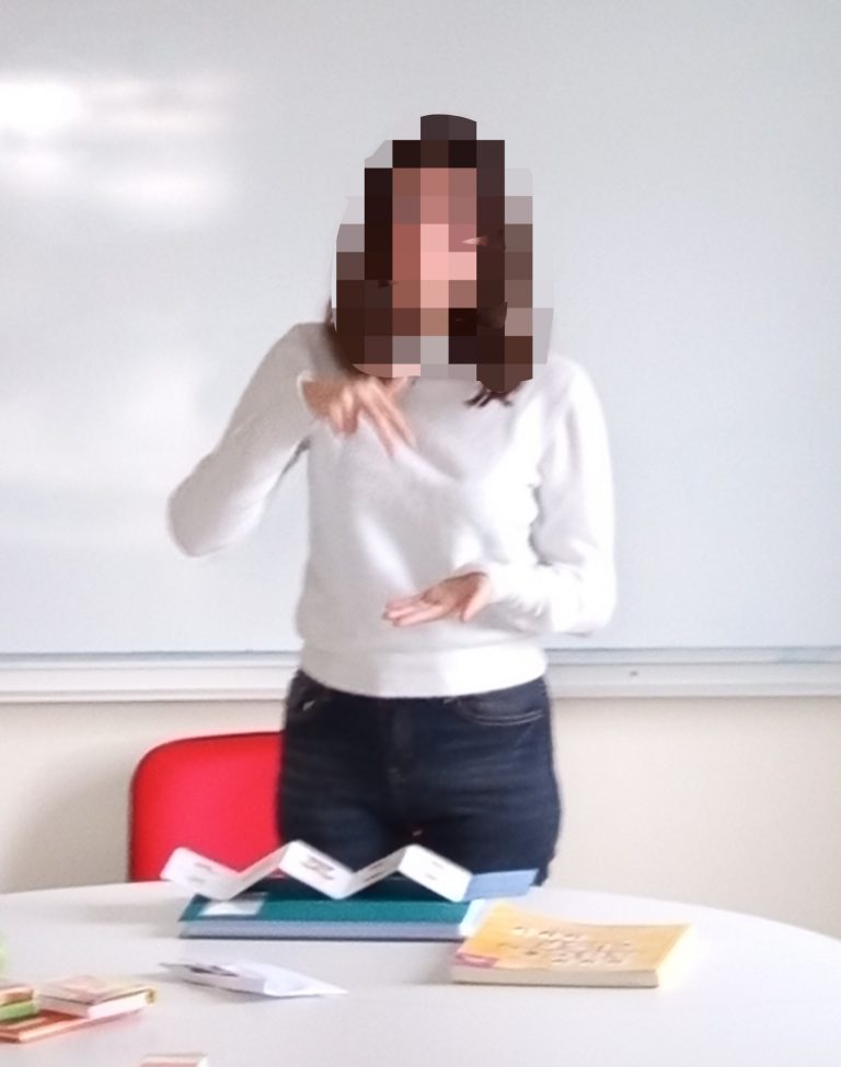 Lire la suite à propos de l’article Janvier 2026 :  les 1ère pro suivent un stage de Langue des signes