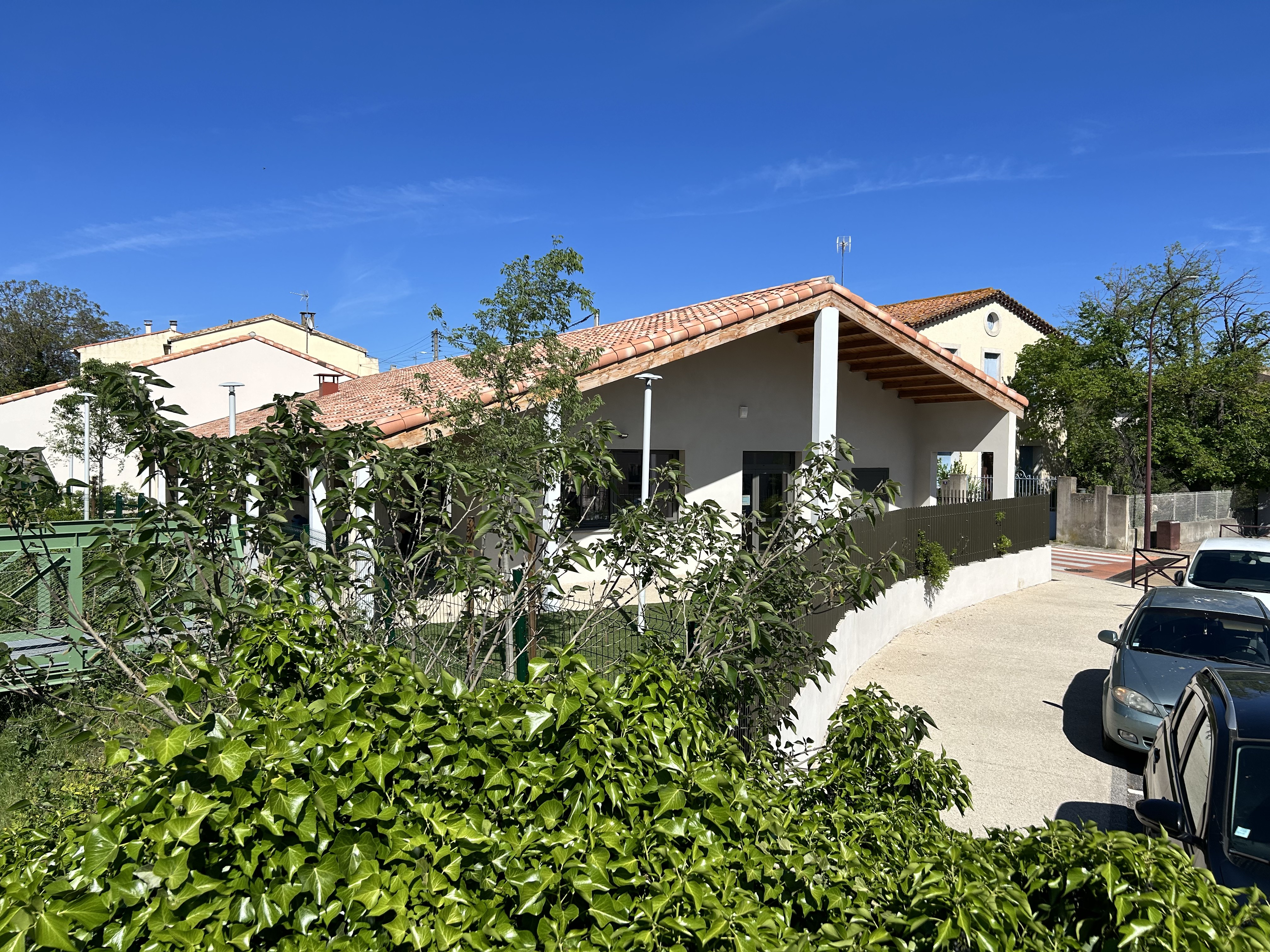Espace marcel guiraud la cantine du lycée les buissonnets de capestang